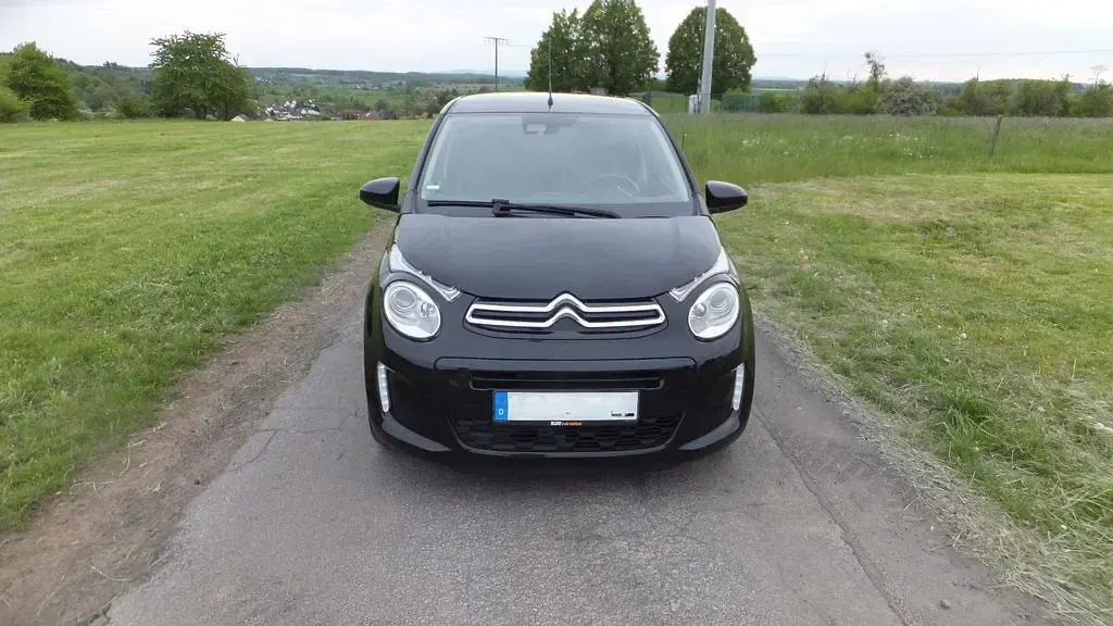 Gebraucht Citroën C1 PureTech 82 PS (60 kW) 2016 Schwarz Kleinwagen