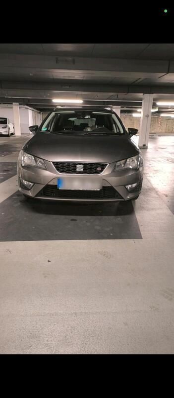 Grau Gebraucht 2015 Seat Leon Kombi | 7.299 € (Etwas zu teuer) - Bild 1/4