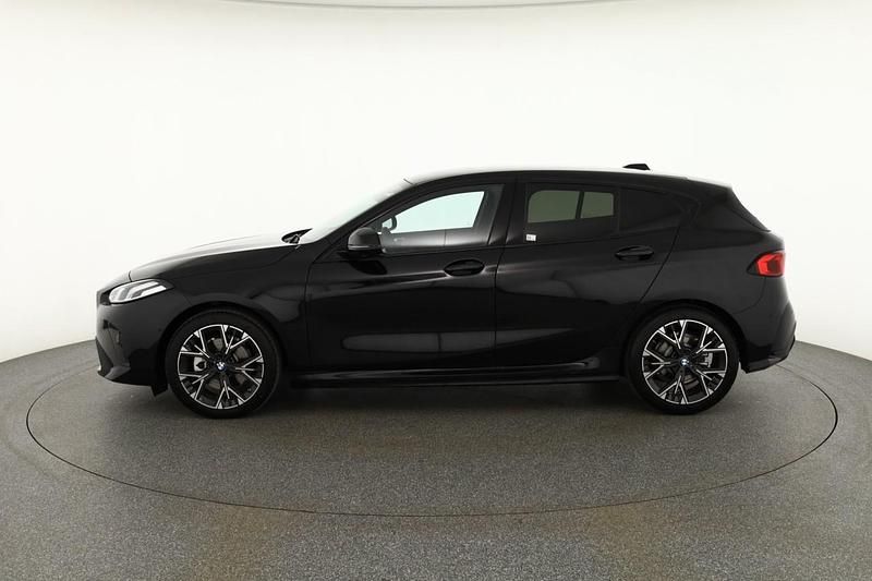 Neu BMW 120 M Sport 156 PS (114 kW) 2025 Schwarz Kleinwagen
