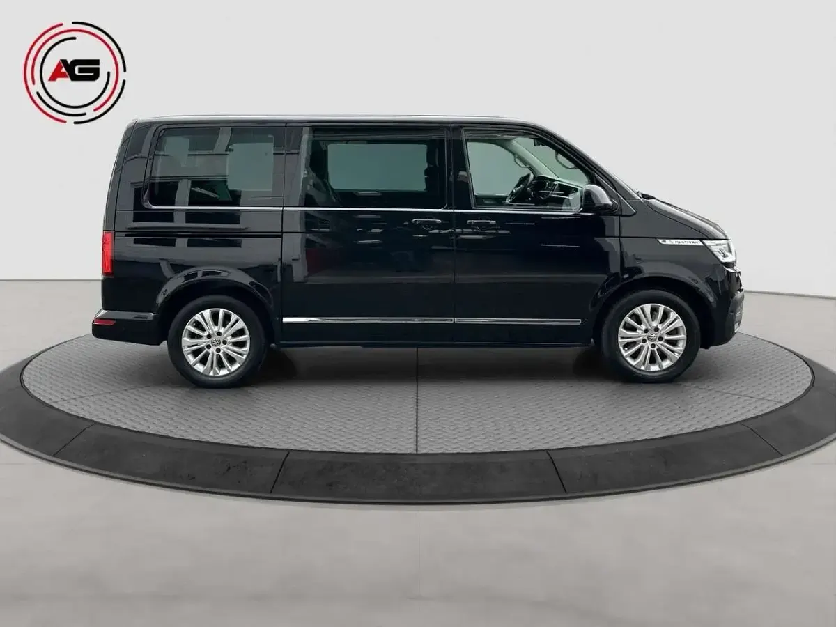 Gebraucht VW T6.1 204 PS (150 kW) 2023 Schwarz Van
