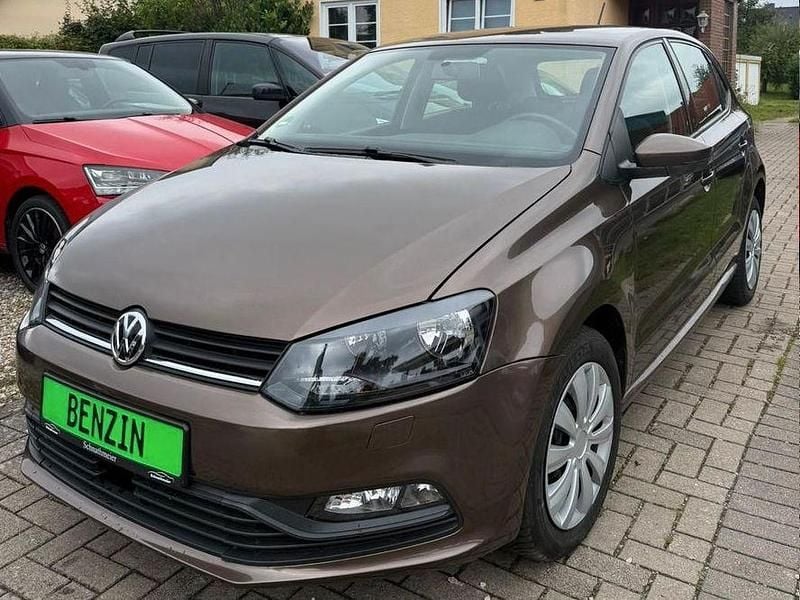 Braun Gebraucht 2014 VW Polo Limousine | 10.599 € (Fairer Preis) - Bild 1/4