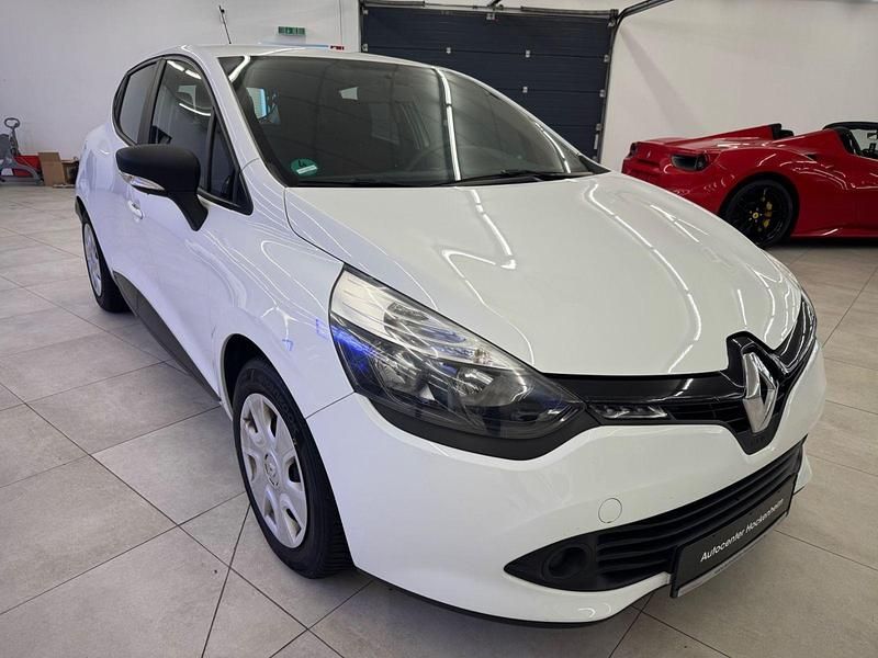 Other Gebraucht 2017 Renault Clio IV Life Kleinwagen | 5.999 € (Superpreis) - Bild 1/4