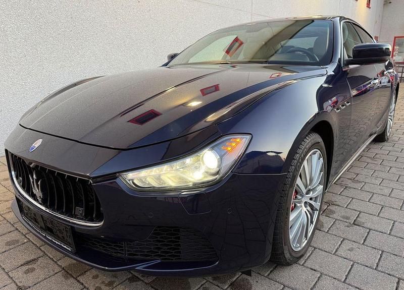 Gebraucht Maserati Ghibli 275 PS (202 kW) 2015 Blau Limousine