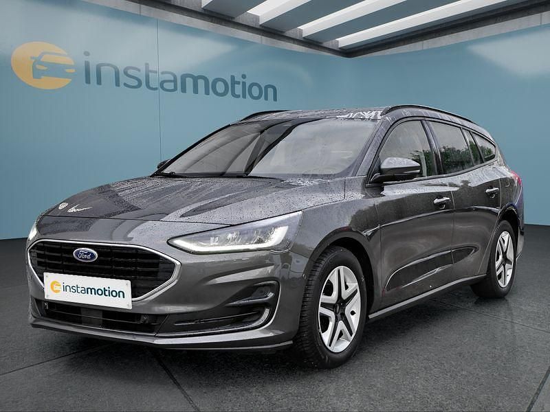 Grau Gebraucht 2022 Ford Focus Cool & Connect Kombi | 21.499 € (Guter Preis) - Bild 1/4