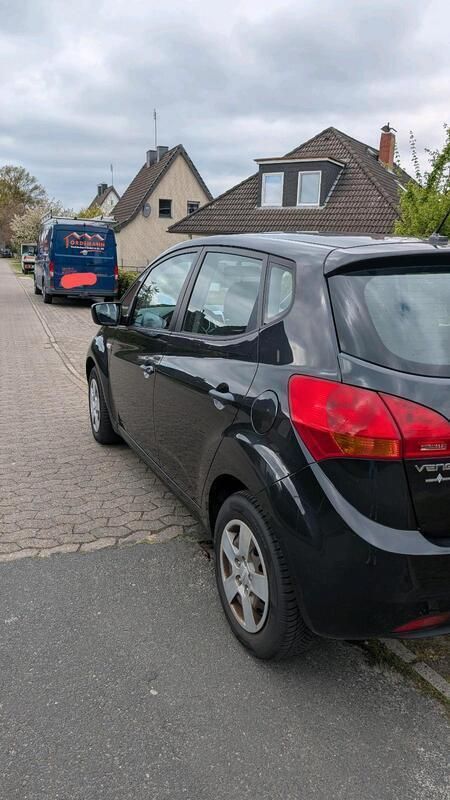 Schwarz Gebraucht 2010 Kia Venga 2 Kleinwagen | 2.000 € - Bild 1/4
