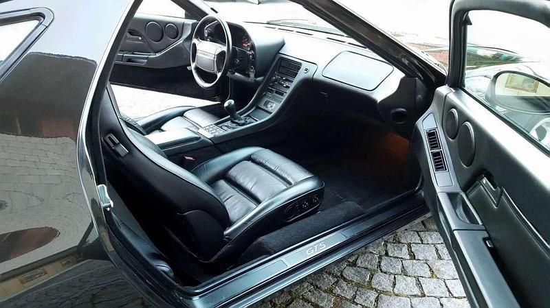 Second-hand Porsche 928 349 CP (256 kW) 1993 Coupe