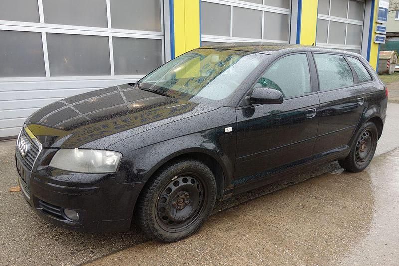 Gebraucht Audi A3 Ambiente 140 PS (102 kW) 2005 Schwarz Kleinwagen