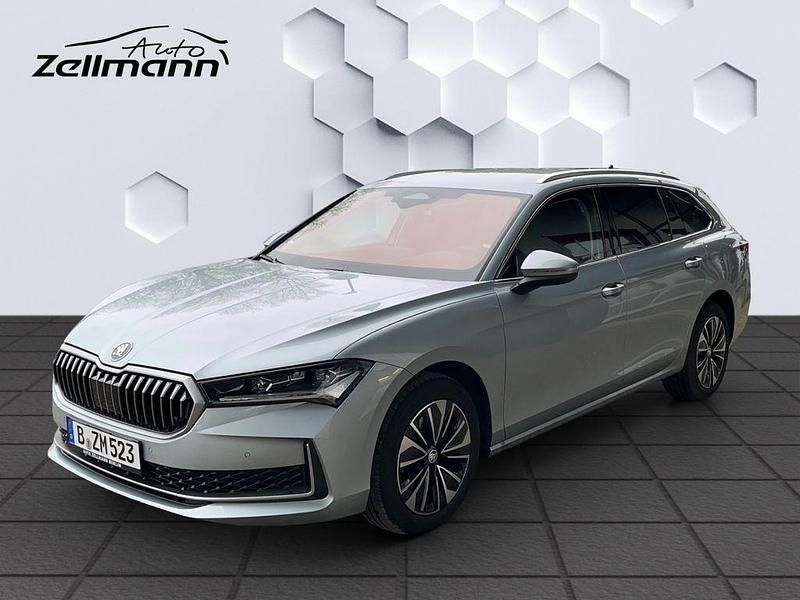 Gebraucht Skoda Superb Selection 150 PS (110 kW) 2024 Silber Kombi