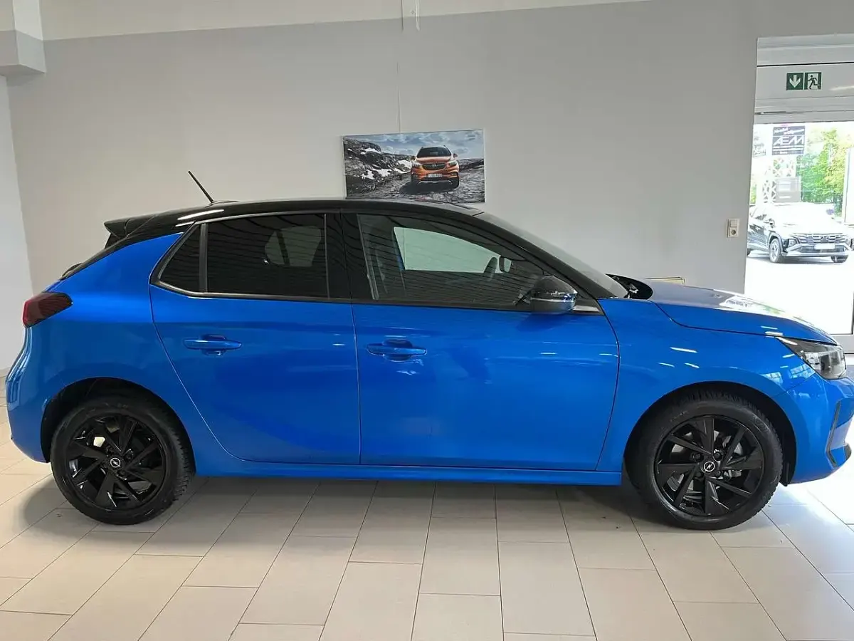Gebraucht Opel Corsa 101 PS (74 kW) 2025 Kobalt blau Kleinwagen