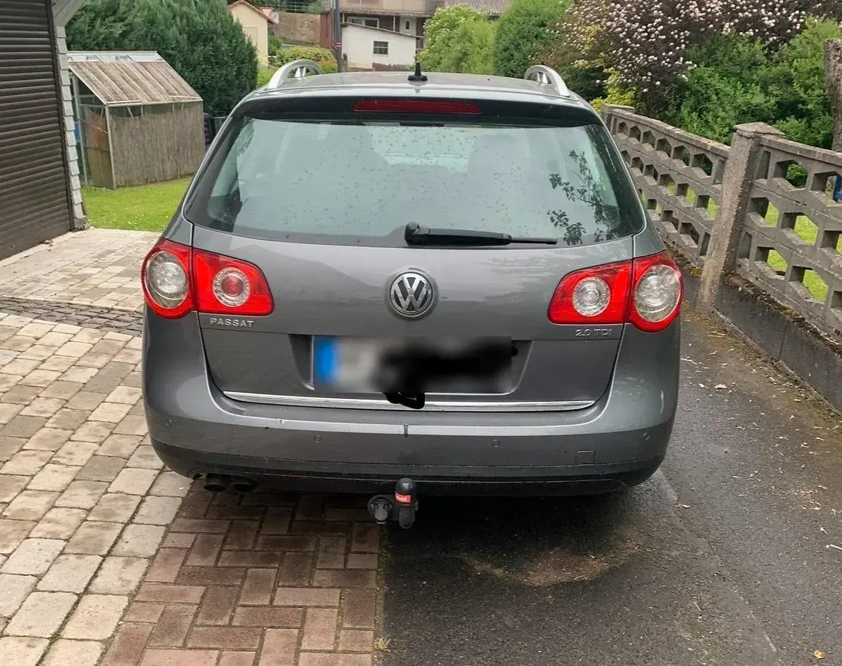 Gebraucht VW Passat 140 PS (102 kW) 2007 Grau Kombi