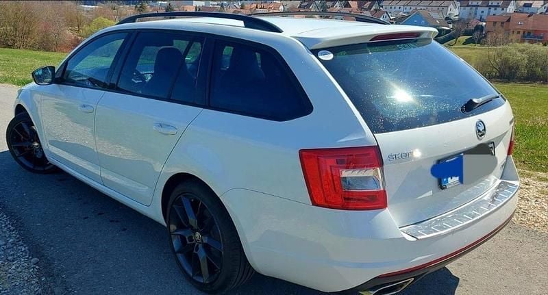 Gebraucht Skoda Octavia vRS 220 PS (161 kW) 2014 Weiß Kombi