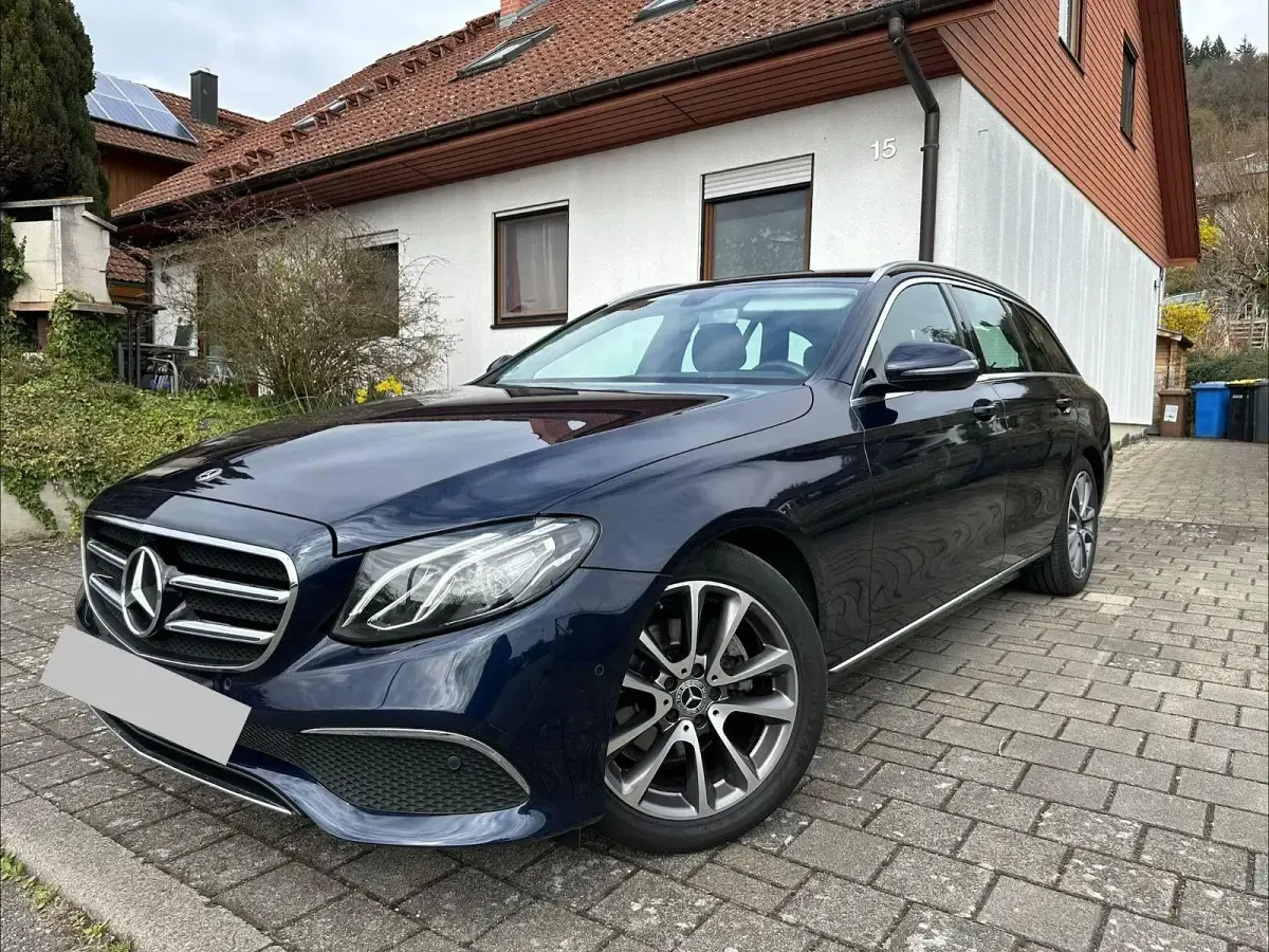 Brugt Mercedes E220 194 HK (142 kW) 2019 Blå Stationcar