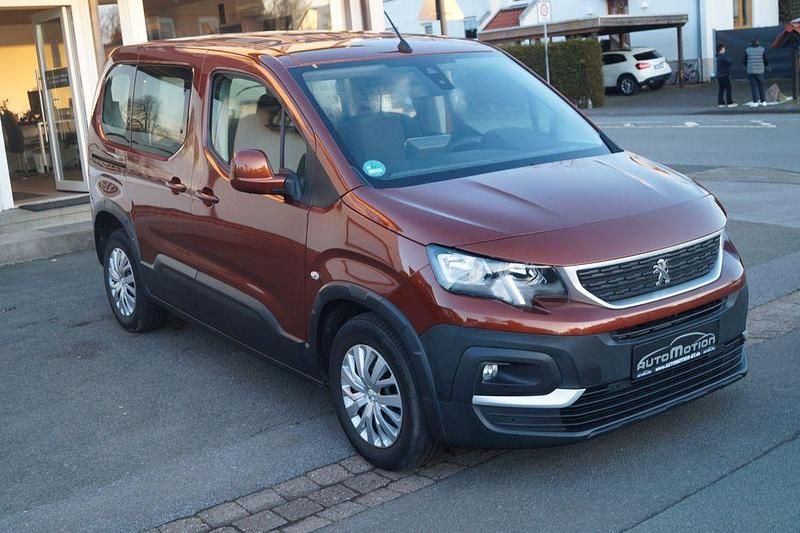 Gebraucht Peugeot Rifter Active 102 PS (75 kW) 2021 Braun Van / Kleinbus