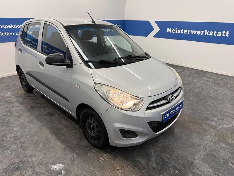 Gebraucht Hyundai i10 Edition 69 PS (50 kW) 2011 Silber Kleinwagen