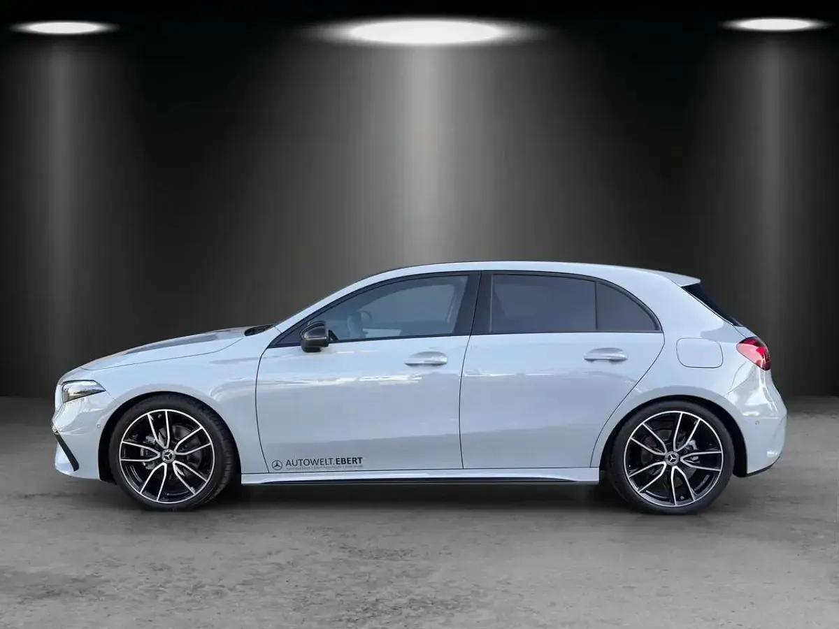 Gebraucht Mercedes A180 AMG 116 PS (85 kW) 2026 Grau Limousine