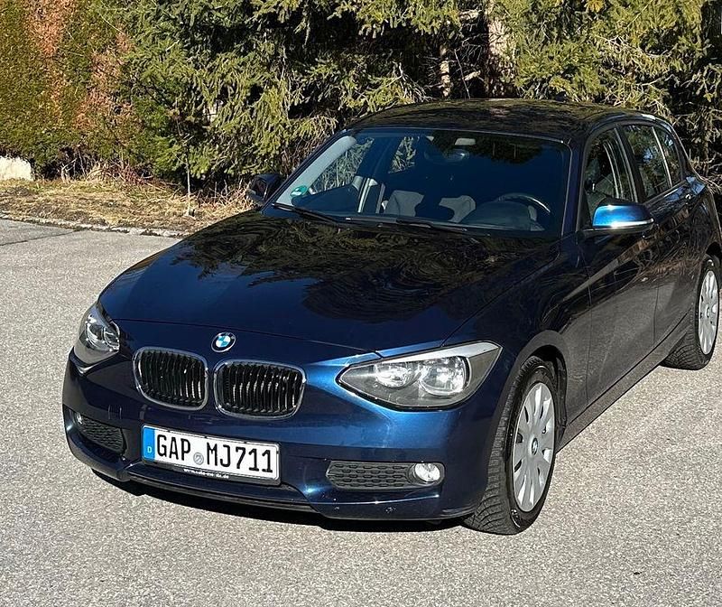 Gebraucht BMW 114 102 PS (75 kW) 2012 Blau Kleinwagen