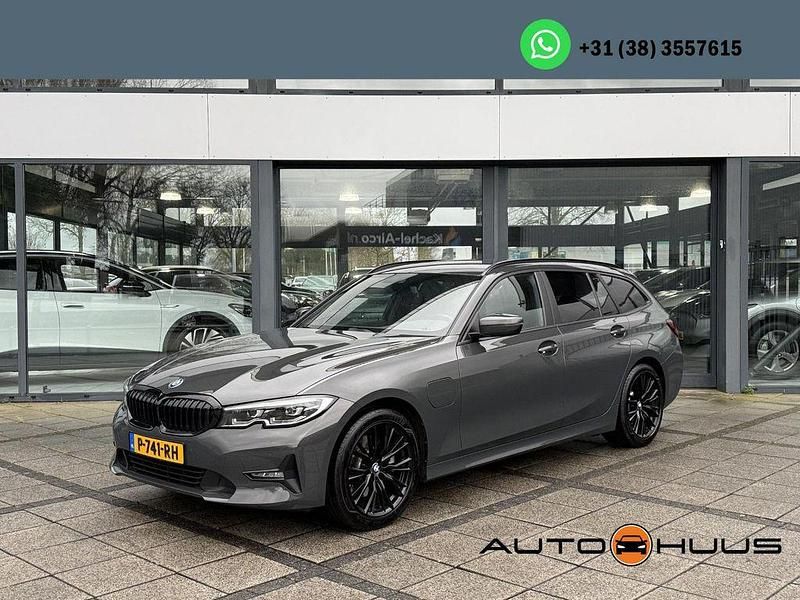 Grau Gebraucht 2022 BMW 320e Efficient Dynamics Kombi | 21.700 € (Fairer Preis) - Bild 1/4