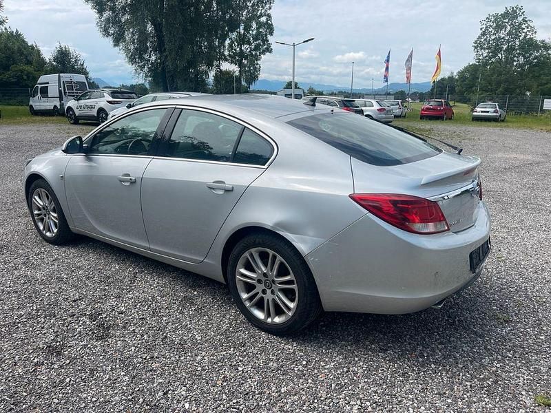 Gebraucht Opel Insignia Edition 179 PS (131 kW) 2009 Silber Limousine