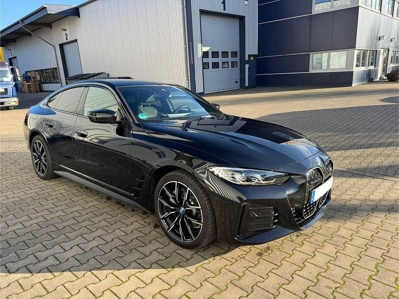 Schwarz Gebraucht 2023 BMW i4 M Sport Limousine | 37.950 € (Superpreis) - Bild 1/4