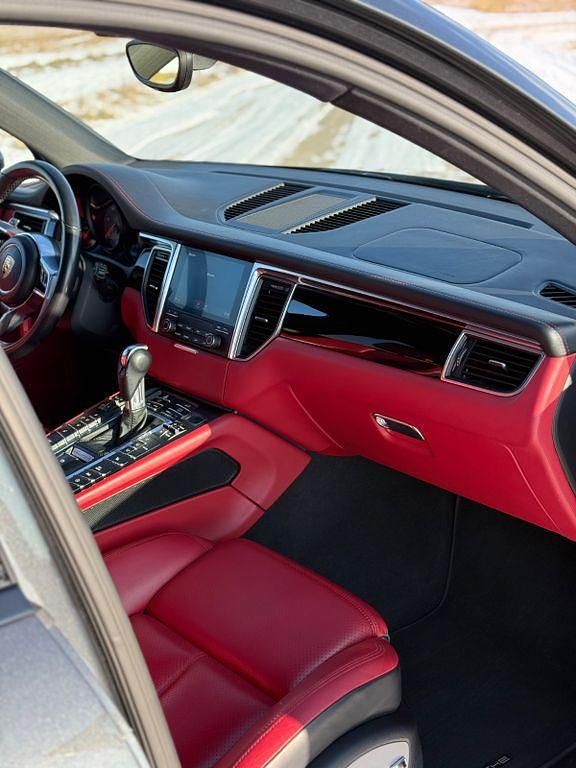 Gebraucht Porsche Macan S 258 PS (189 kW) 2017 Grau SUV