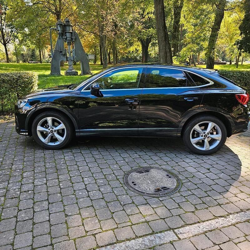 Gebraucht Audi Q3 Sportback Comfort 150 PS (110 kW) 2024 Schwarz SUV