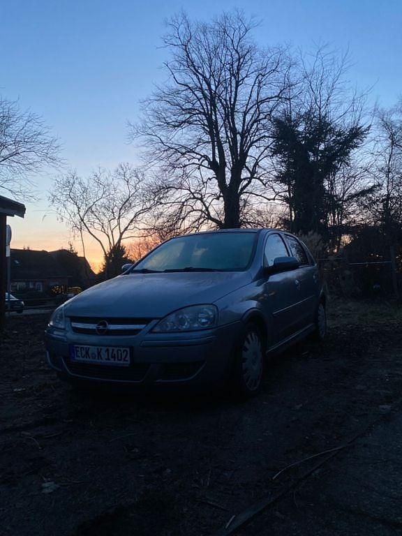 Gebraucht Opel Corsa 90 PS (66 kW) 2006 Silber Limousine