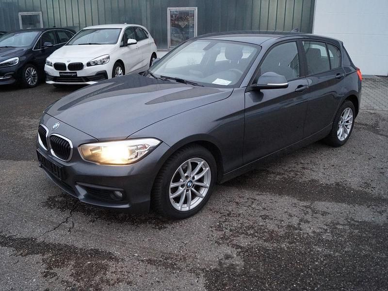 Mineralgrau Gebraucht 2019 BMW 116 Advantage Kleinwagen | 14.400 € (Fairer Preis) - Bild 1/4
