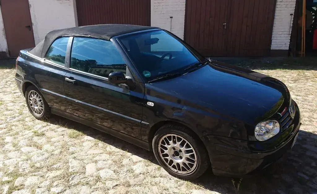Gebraucht VW Golf Karmann 101 PS (74 kW) 2000 Schwarz Cabrio