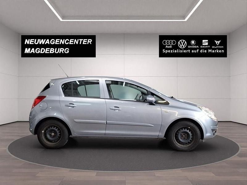 Gebraucht Opel Corsa 60 PS (44 kW) 2007 Lichtsilber m2 Kleinwagen