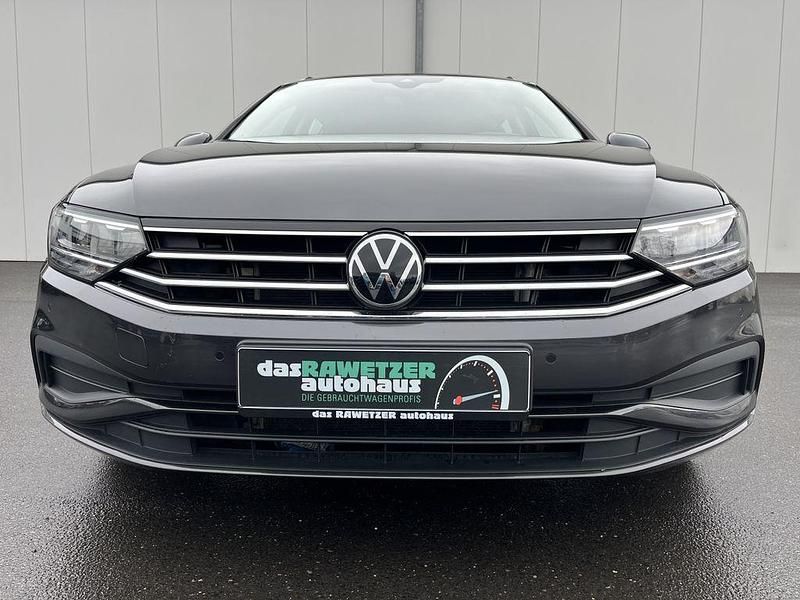 Gebraucht VW Passat Conceptline 150 PS (110 kW) 2022 Grau Kombi
