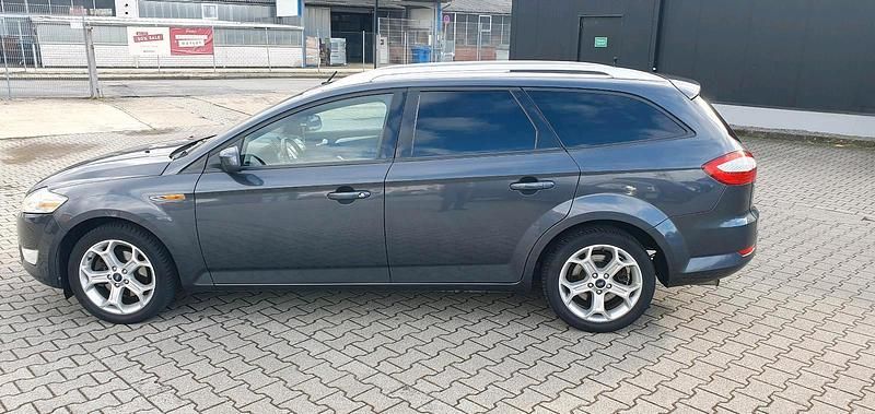 Gebraucht Ford Mondeo 125 PS (91 kW) 2008 Kombi
