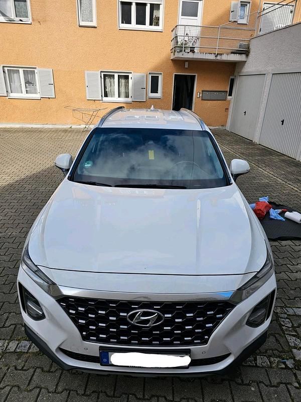 Weiß Gebraucht 2019 Hyundai Santa Fe SUV | 23.000 € (Guter Preis) - Bild 1/4