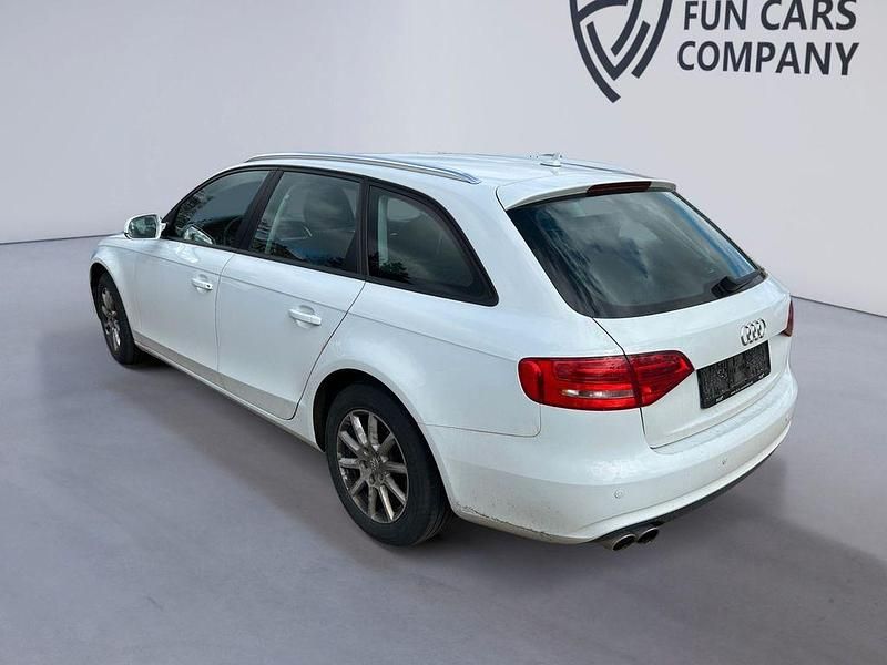Gebraucht Audi A4 Attraction 150 PS (110 kW) 2015 Weiß Kombi