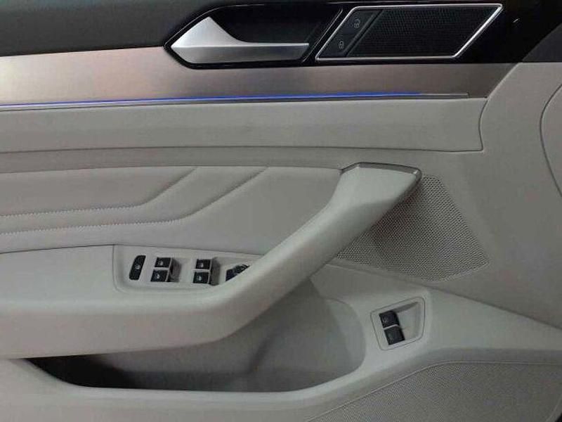 Gebraucht VW Passat GTE 156 PS (114 kW) 2022 Silber Kombi