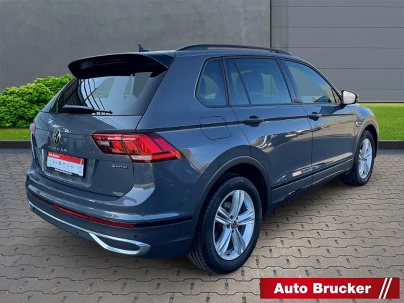 Gebraucht VW Tiguan Sportline 200 PS (147 kW) 2023 SUV