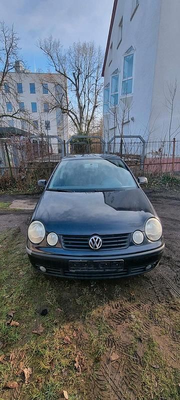 Gebraucht VW Polo 80 PS (58 kW) 2004 Schwarz Kleinwagen