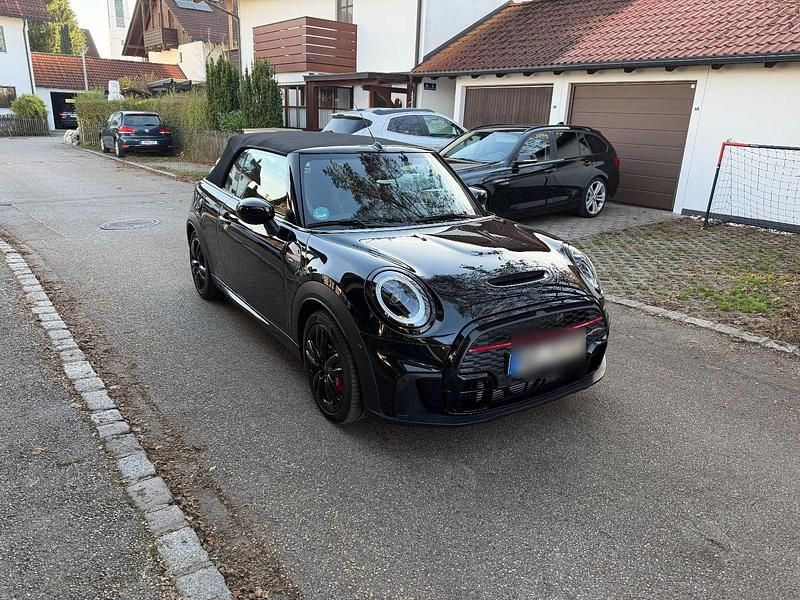 Gebraucht Mini John Cooper Works 231 PS (169 kW) 2024 Schwarz Kleinwagen