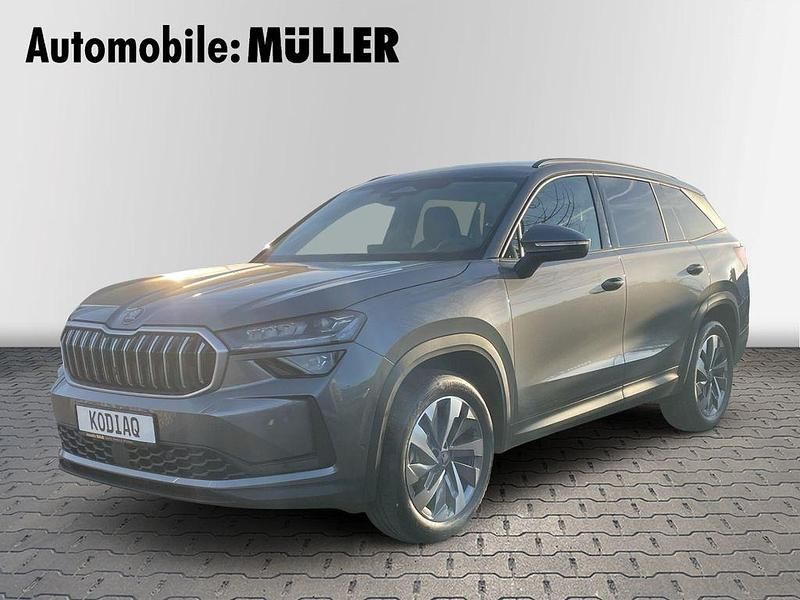 Neu Skoda Kodiaq Selection 150 PS (110 kW) 2025 Grau SUV