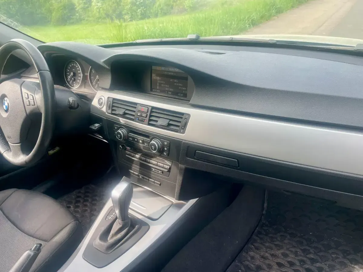 Używany BMW 325 218 KM (160 kW) 2007 Sedan/Limuzyna
