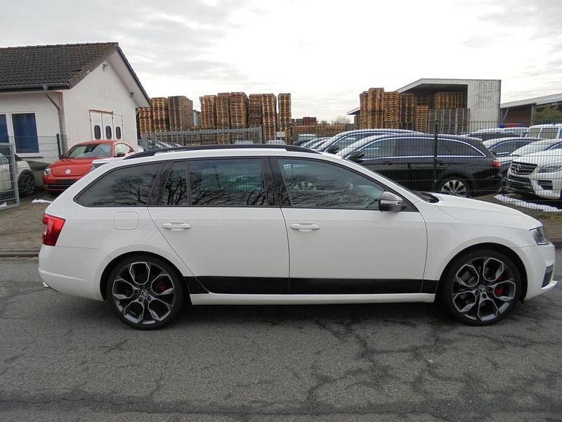 Gebraucht Skoda Octavia RS 220 PS (161 kW) 2015 Weiß Kombi
