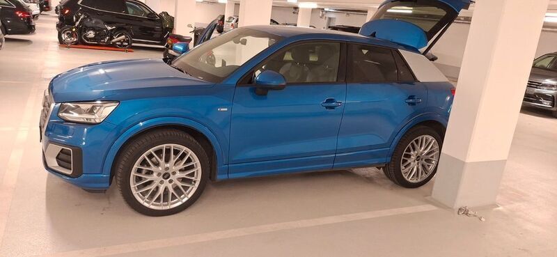 Grau Gebraucht 2019 Audi Q2 SUV | 17.500 € (Superpreis) - Bild 1/4