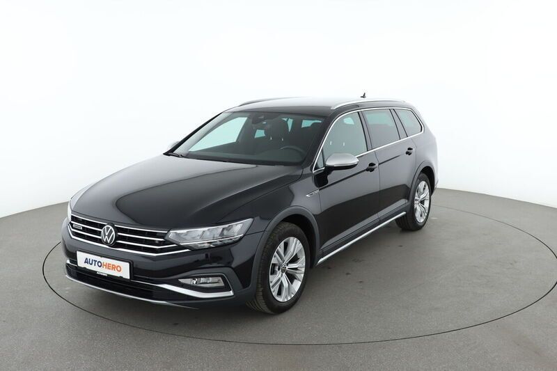 Schwarz Gebraucht 2022 VW Passat Alltrack Kombi | 37.050 € (Etwas zu teuer) - Bild 1/4