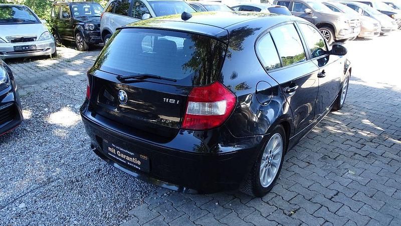 Gebraucht BMW 118 Advantage 129 PS (94 kW) 2005 Schwarz Kleinwagen