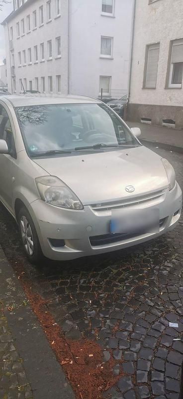 Gebraucht Daihatsu Sirion 69 PS (50 kW) 2008 Gelb Kleinwagen