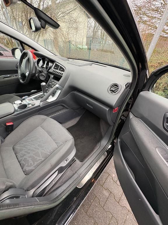 Gebraucht Peugeot 3008 Active 156 PS (114 kW) 2013 Schwarz Kombi