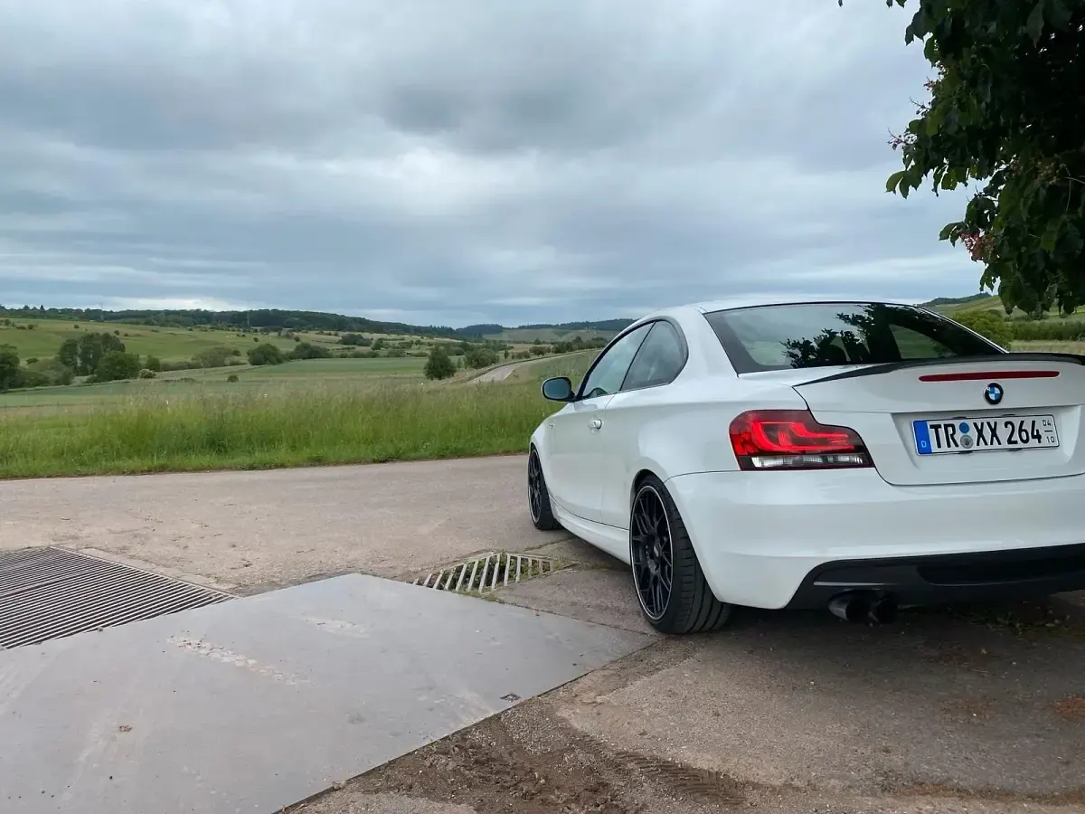 Gebraucht BMW 135 Coupé Performance 370 PS (272 kW) 2011 Weiß Coupé