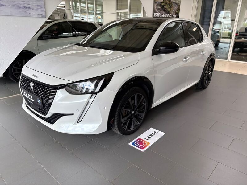 Weiß Gebraucht 2021 Peugeot 208 GT Kleinwagen | 18.990 € (Fairer Preis) - Bild 1/4