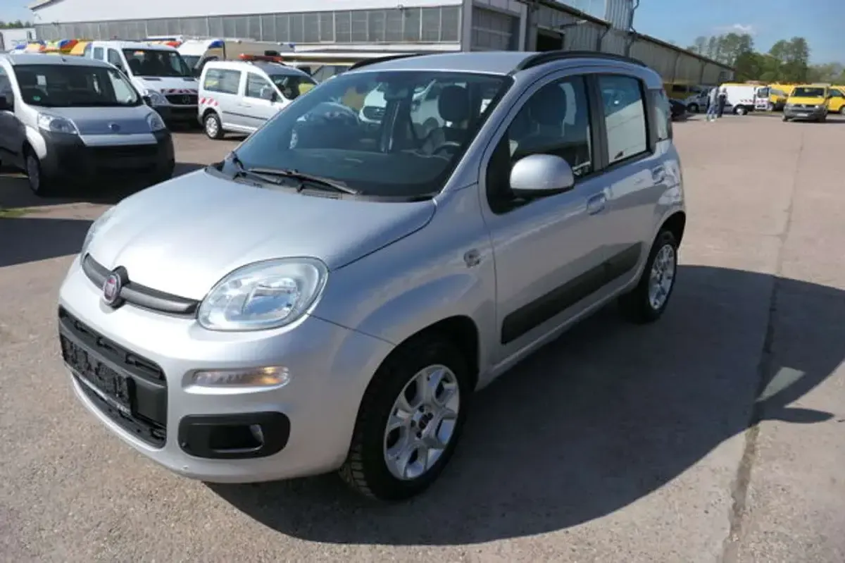 Gebraucht Fiat Panda 86 PS (63 kW) 2013 Colore esterno (argento grau) Kleinwagen