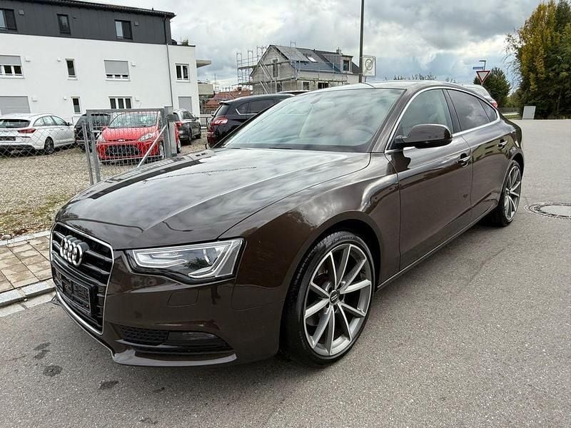 Braun Gebraucht 2015 Audi A5 Sportback Sport Limousine | 16.990 € (Fairer Preis) - Bild 1/4