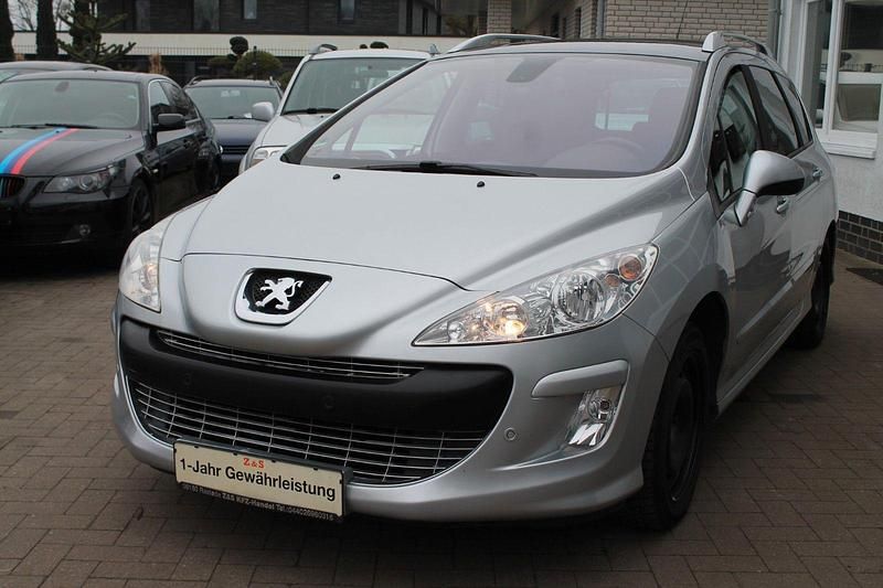Grau Gebraucht 2010 Peugeot 308 Premium Kombi | 5.500 € (Teuer) - Bild 1/3